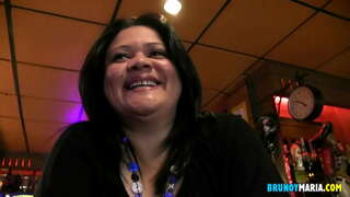 Andando a fare un test di addio al nubilato, riscaldata per l&#039;amico della sposa, e spesso polvazo