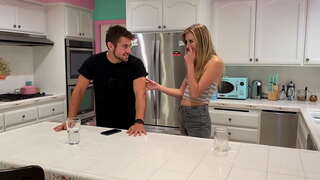 ���ెంగడమ్ తన సిస్టర్స్ GF