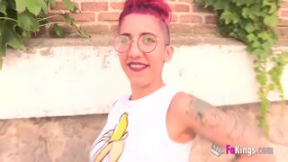 Ada VOALOHANY amin&#039;ny lava-pitombenana. David Ron deflowers ny boriky. &#039;Izaho dia tahaka izany, nefa mampalahelo, tsy hijanona, tsy hitsahatra...&#039;